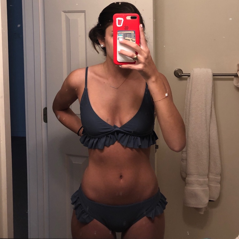 Two piece bikini - Picture 2 of 2
